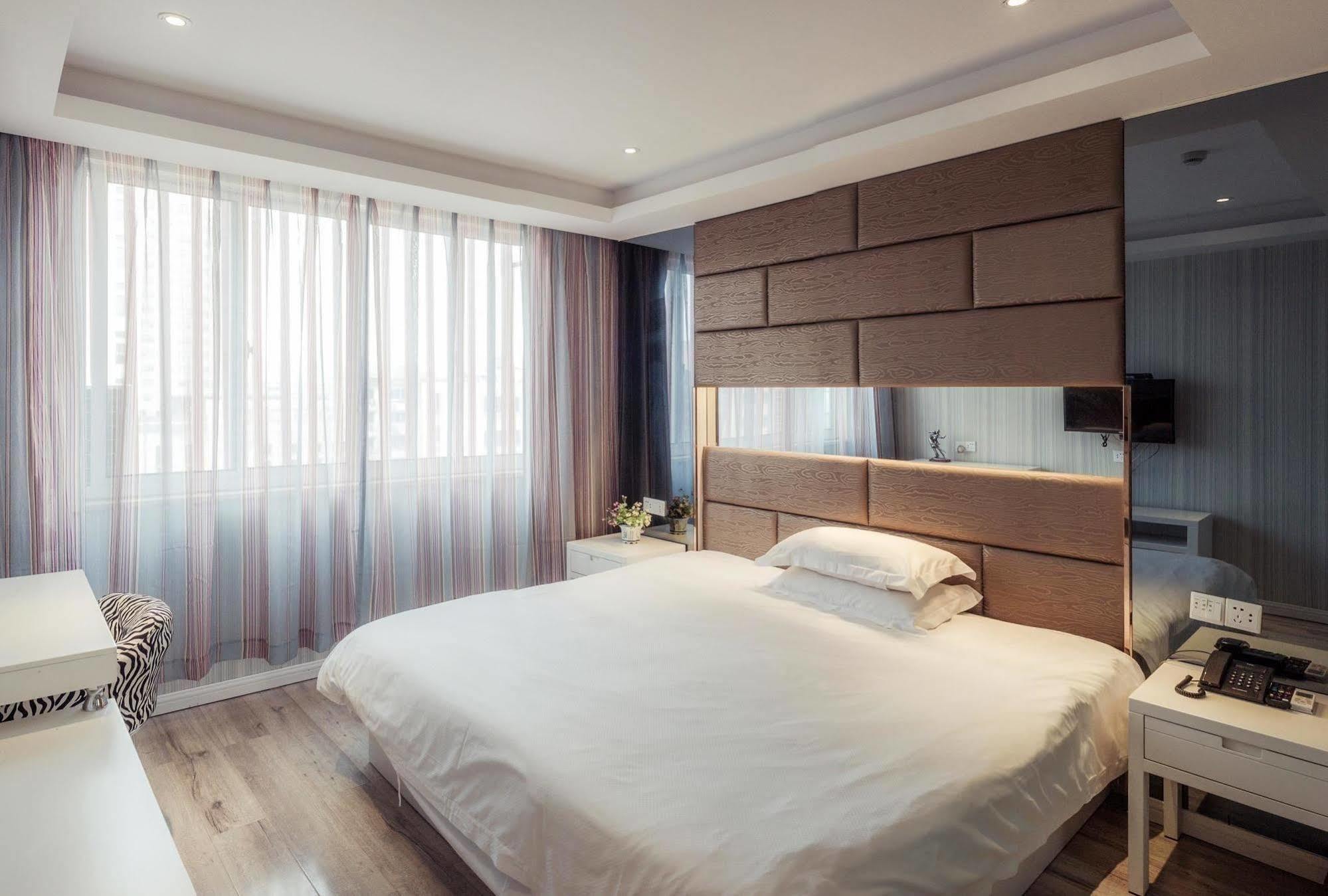 Milan Fashion Hotel Töcsing Kültér fotó