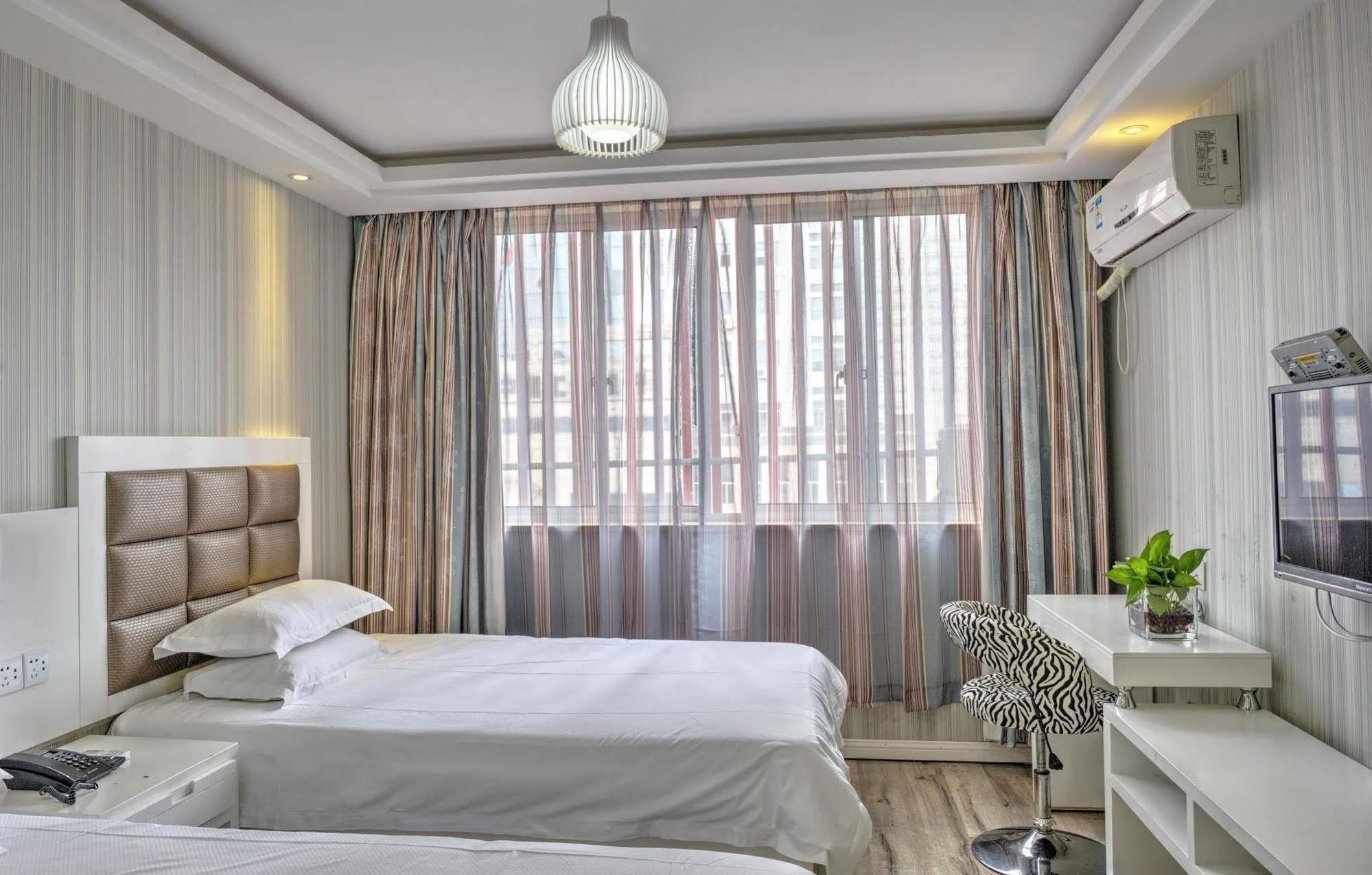 Milan Fashion Hotel Töcsing Kültér fotó